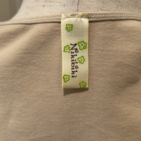 NIKKIBIKKI NUDE COLOR TOP FOR LAYERING OR TO JUST WEAR ALONE - Picture 5 of 6